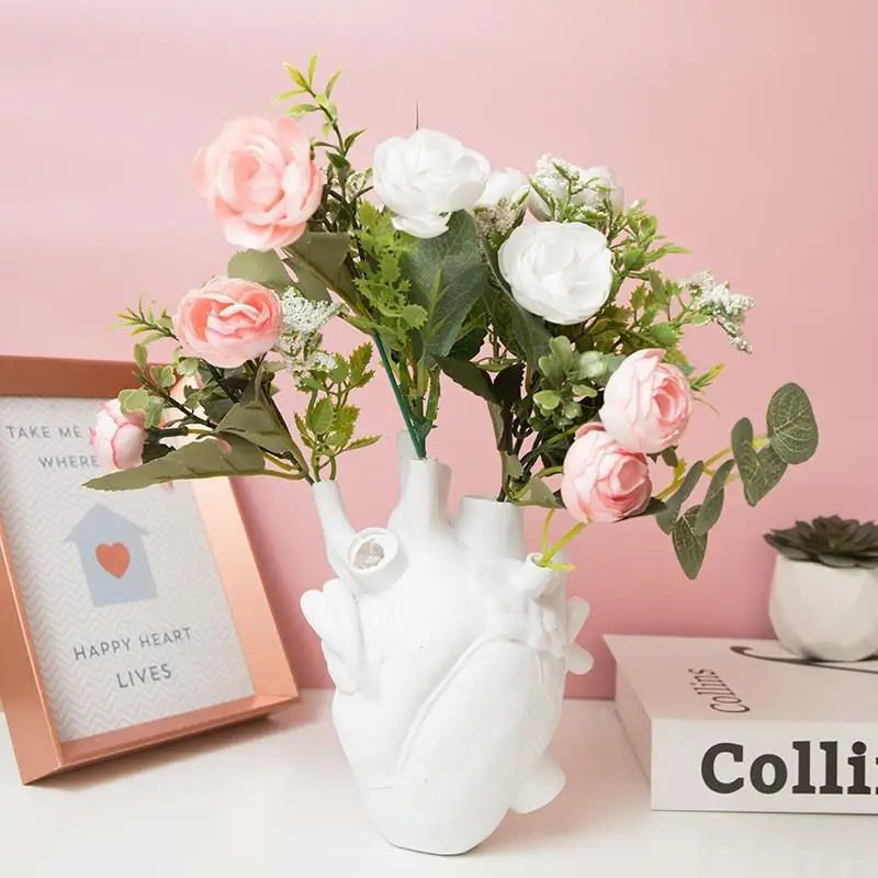 Creative Heart-Shaped Heart Vase